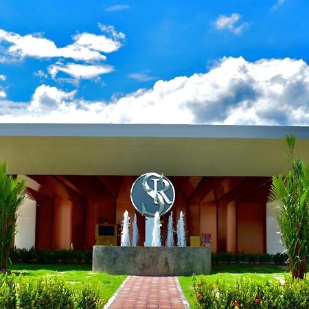 Sr Boutique Hotel Thakhek Bagian luar foto
