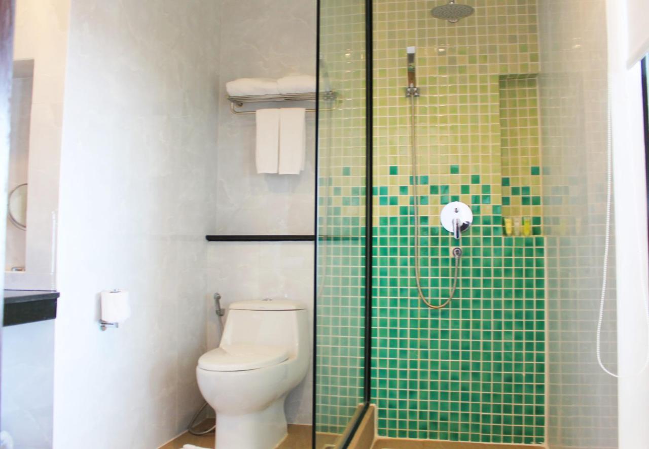 Sr Boutique Hotel Thakhek Bagian luar foto