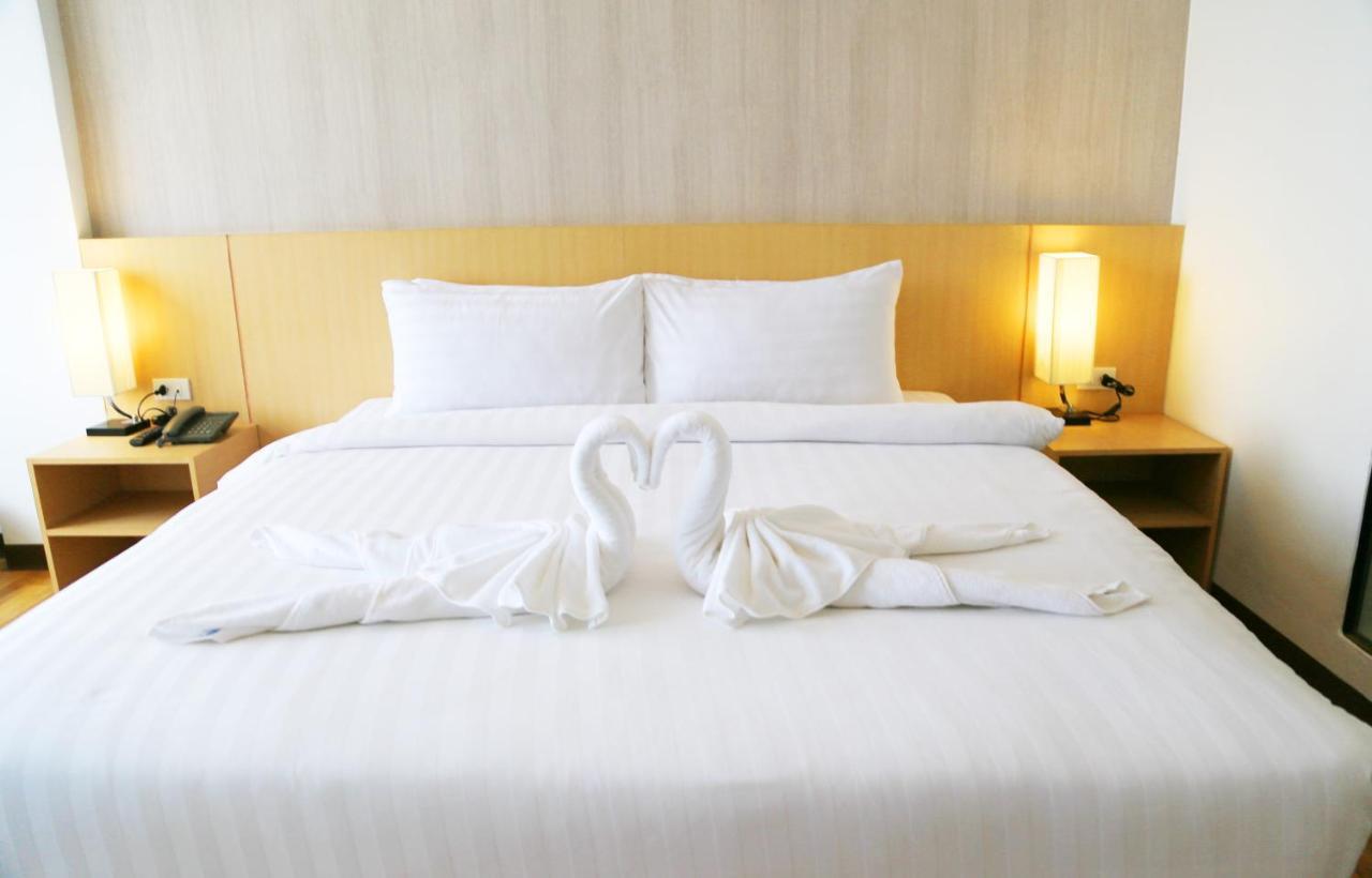 Sr Boutique Hotel Thakhek Bagian luar foto